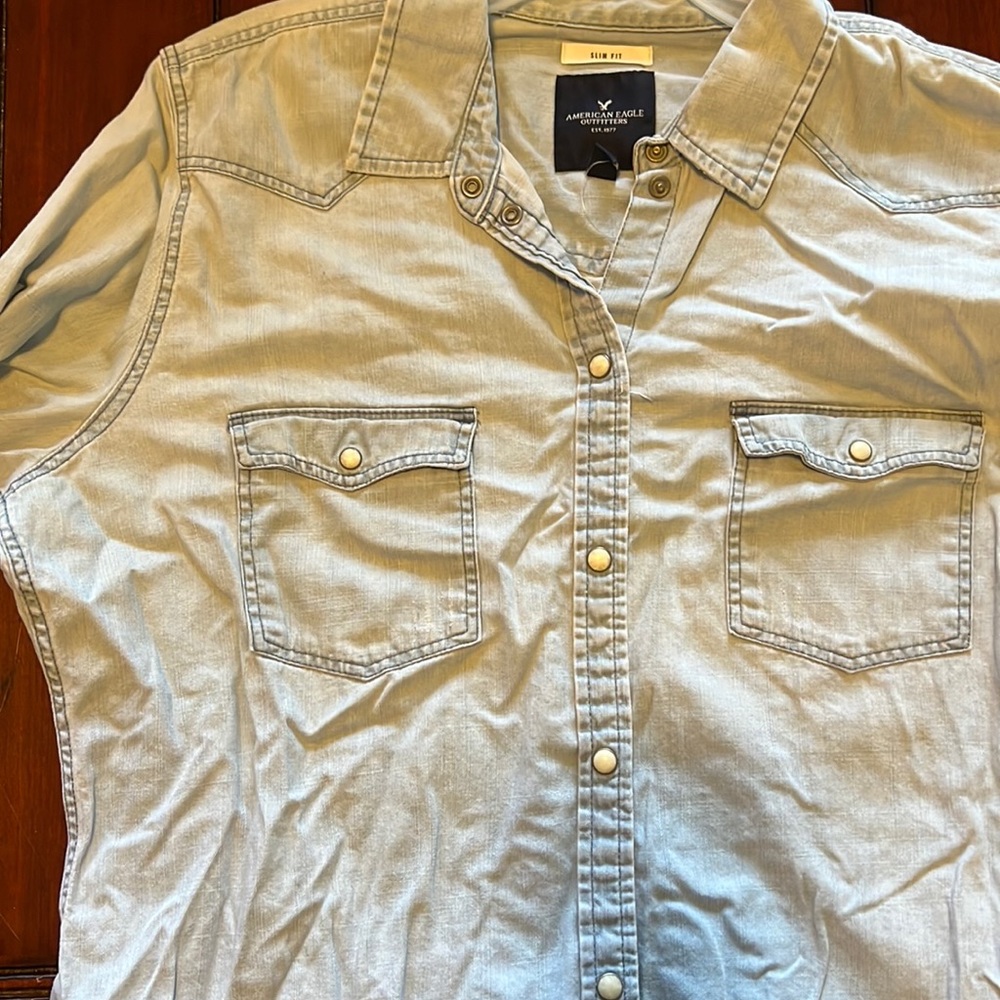 American eagle denim button up slim fit ladies top